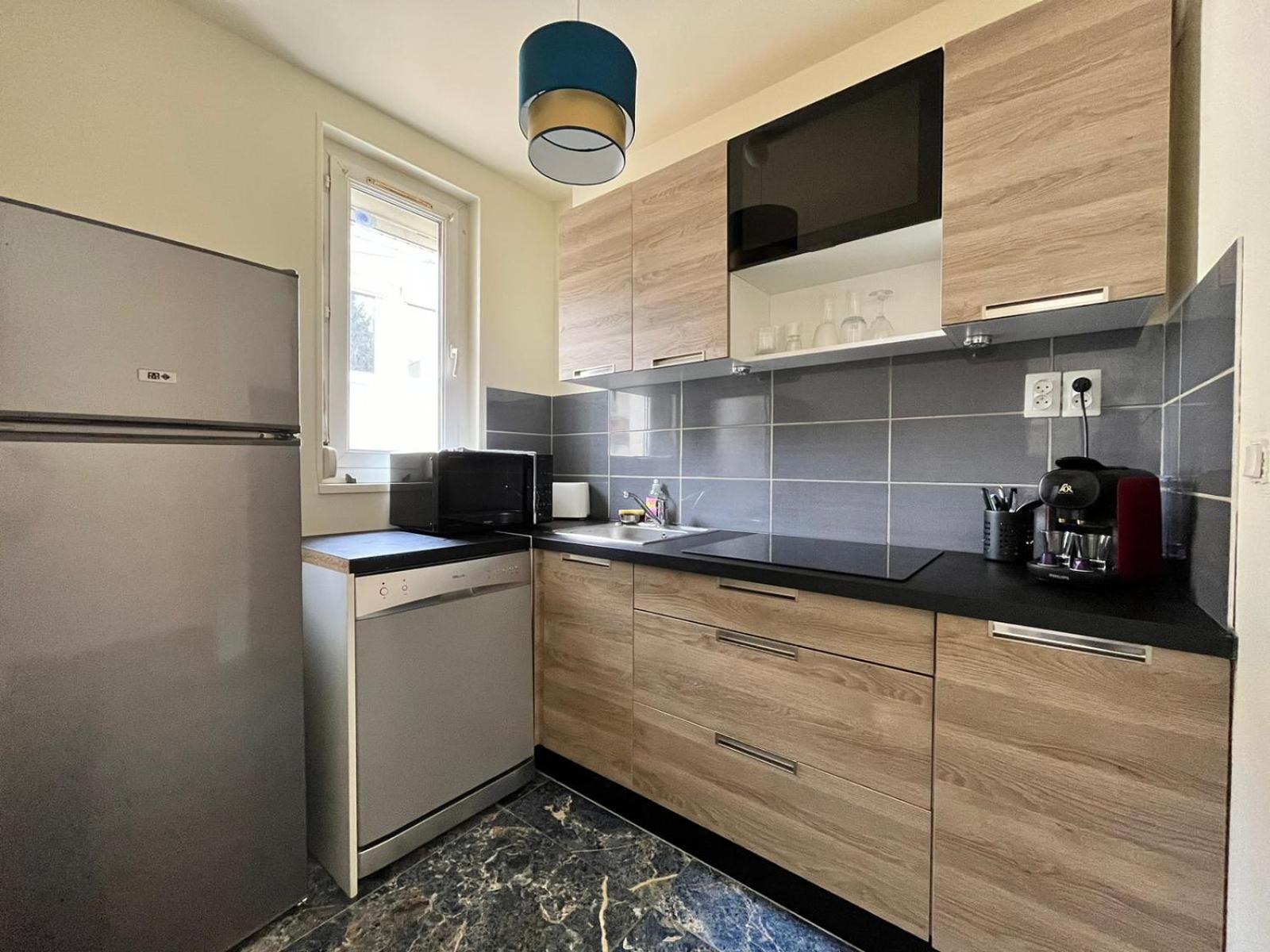 Golden Blue - Jacuzzi Apartment Руан Екстериор снимка